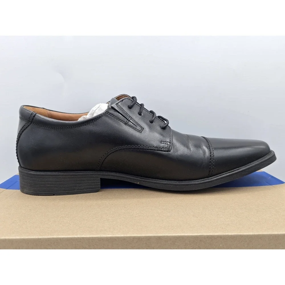 Clarks this listing